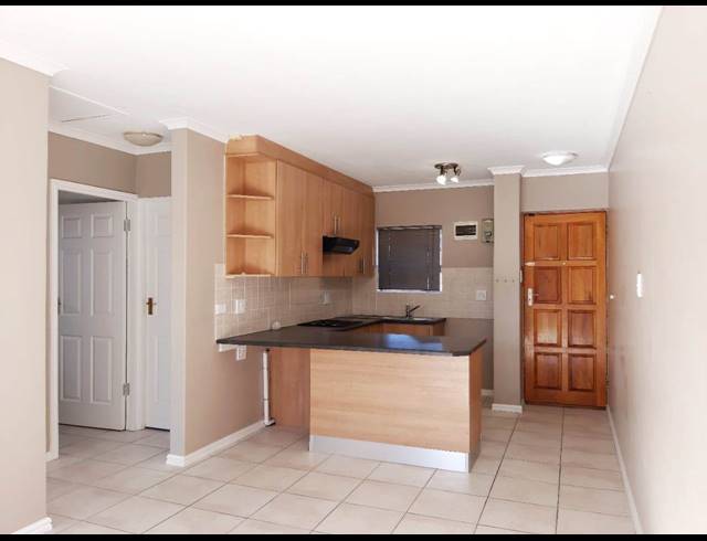 2 BEDROOM TOWNHOUSE RENTED IN WALMER HEIGHTS